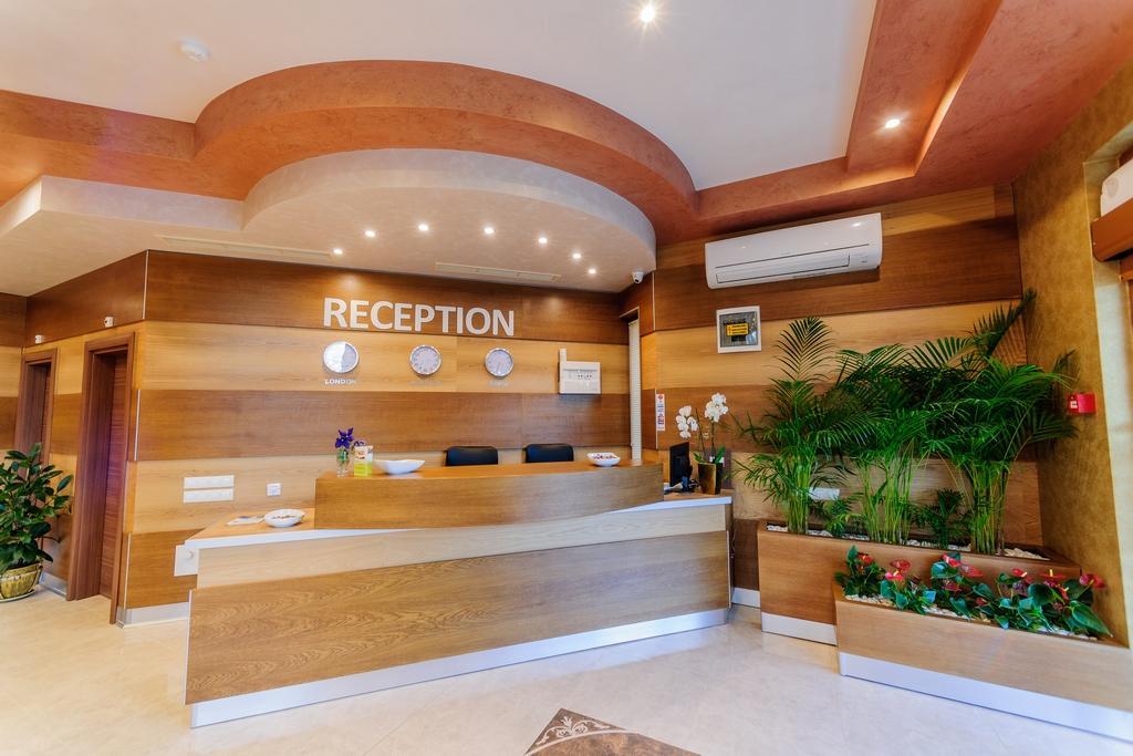 Hotel Alisa Pavel Banya Exterior photo